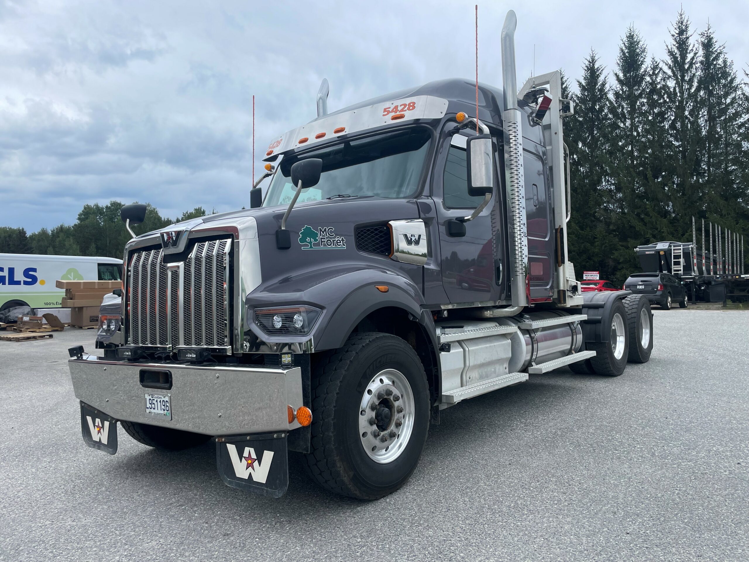 WESTERN STAR 49X 2023