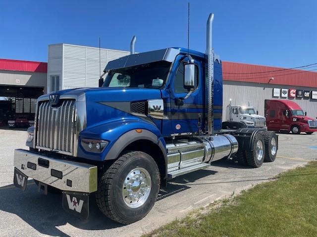 WESTERN STAR 49X 2025 BLEU